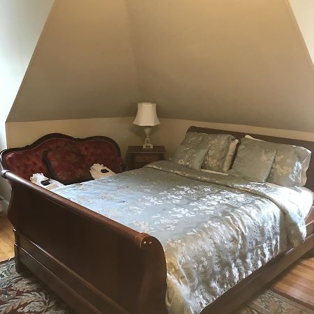 פרובידנס Edgewood Manor Inn Bed And Breakfast מראה חיצוני תמונה