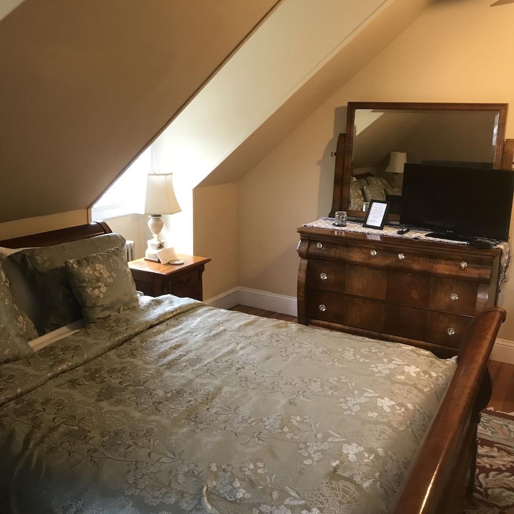 פרובידנס Edgewood Manor Inn Bed And Breakfast מראה חיצוני תמונה
