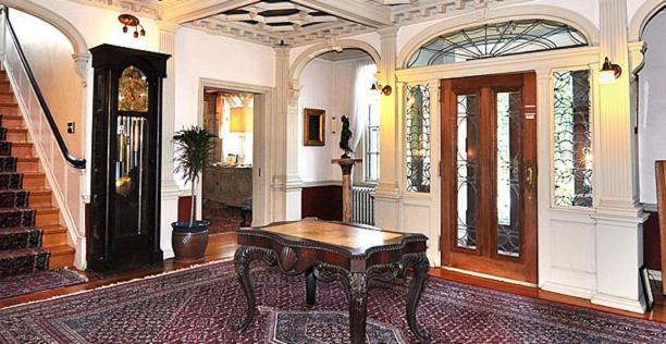 פרובידנס Edgewood Manor Inn Bed And Breakfast מראה חיצוני תמונה