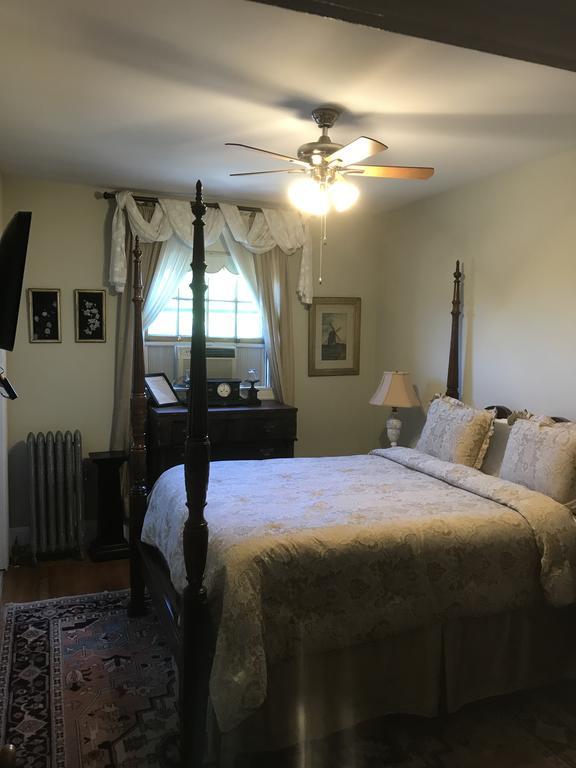 פרובידנס Edgewood Manor Inn Bed And Breakfast מראה חיצוני תמונה