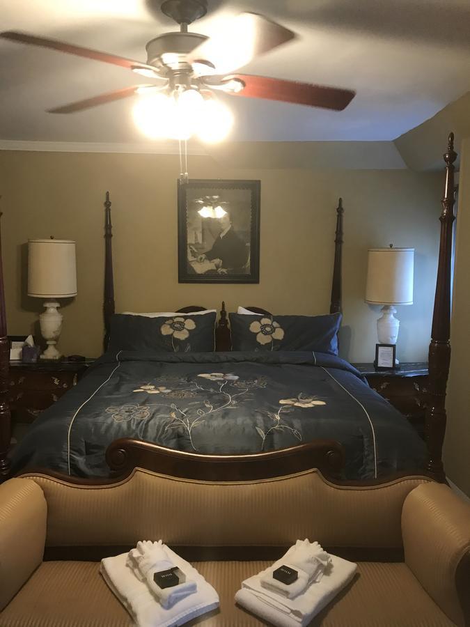 פרובידנס Edgewood Manor Inn Bed And Breakfast מראה חיצוני תמונה